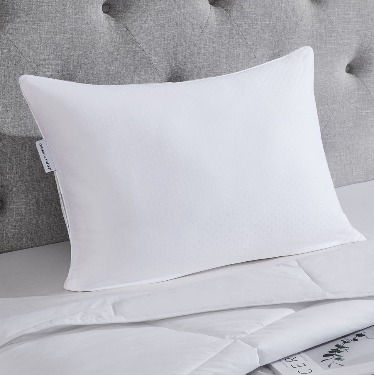 Stearns &amp; Foster™ Luxury Cool Touch Medium Pillow