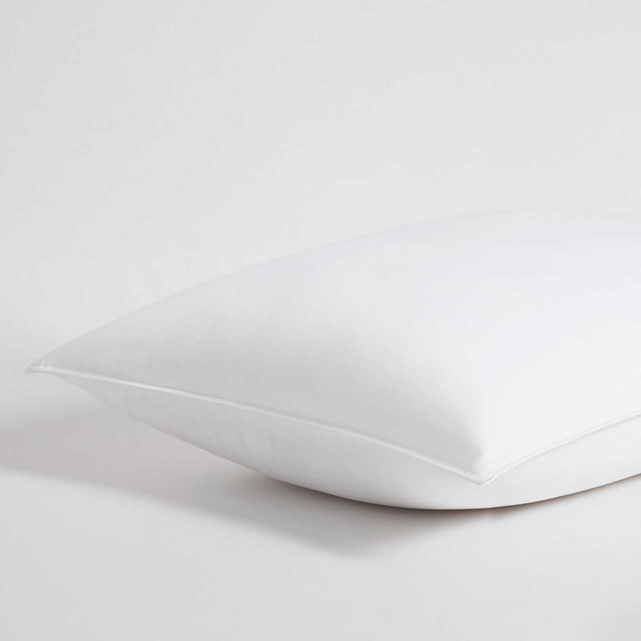 700 Fill Power Pyrenees Medium Chamber Pillow for Back Sleepers by Stearns & Foster®