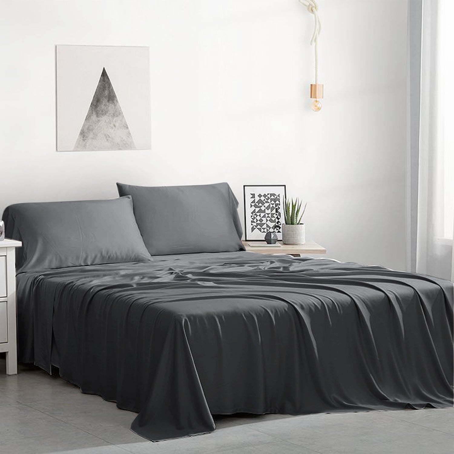 Queen: Charcoal Duvet cover 88x96" - Pillow shams 20x26+2"